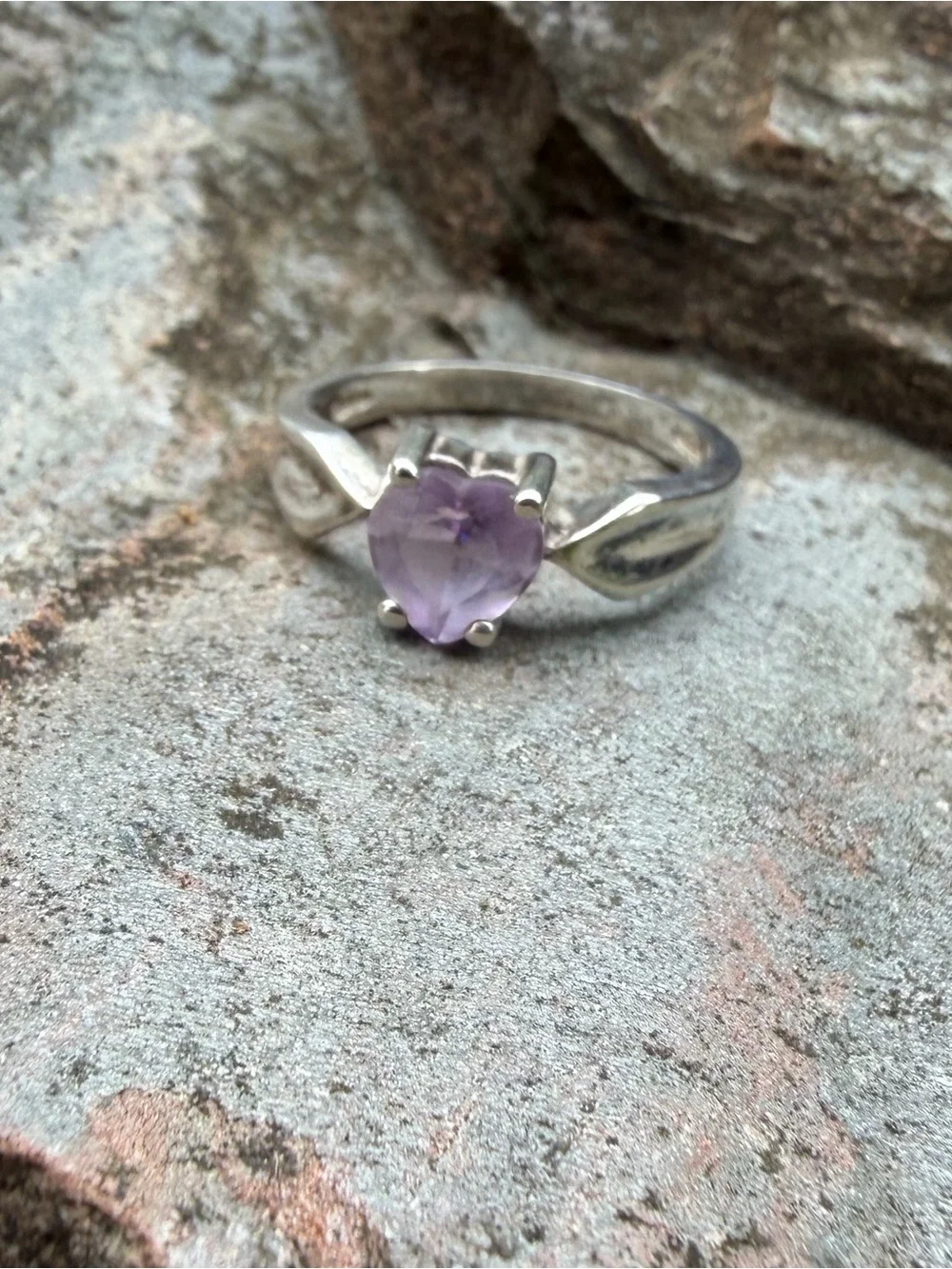 Vintage Avon Sterling Silver Amethyst Heart Ring